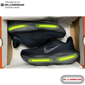 Nike Vomero Premium Road Running Shoes HQ2050-001